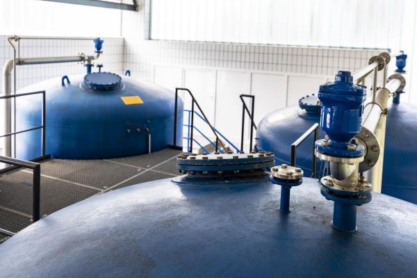 Technische Anlagen zur Aufbereitung des Trinkwassers im Wasserwerk Aufhausen