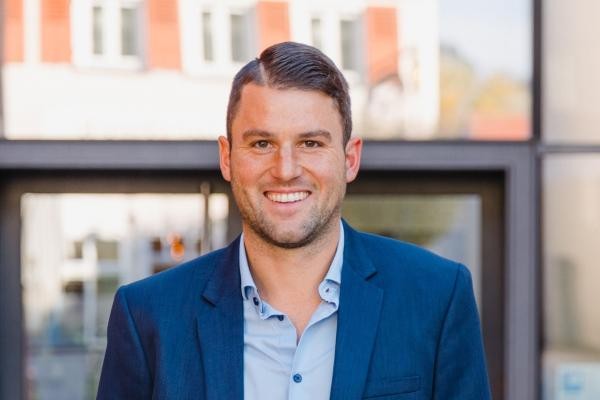 Portraitbild von Steffen Brenner