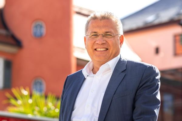 Portrait Bürgermeister Dr. Gunter Bühler Portraitbild von Bürgermeister Dr. Gunter Bühler