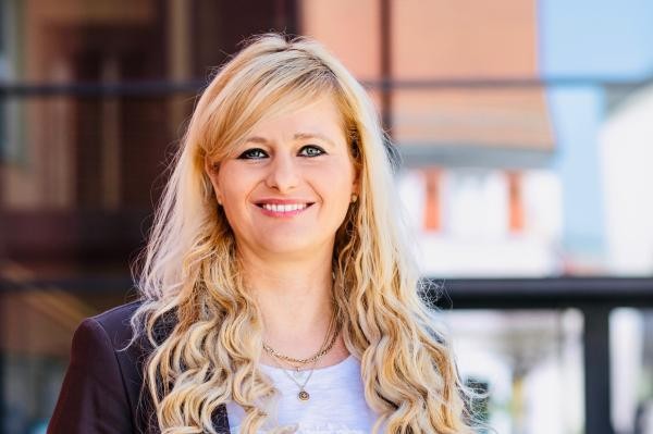 Portraitbild der Stadtkämmerin Marina Gerner